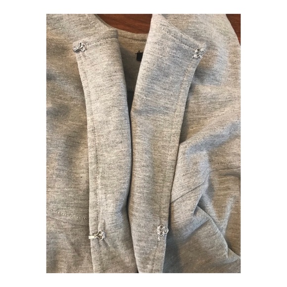 Como black sweater ruffle top - Picture 5 of 6